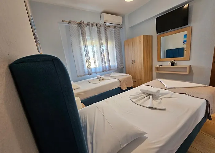 House 3- Kallithea Halkidiki * Kallithea (Chalkidiki)